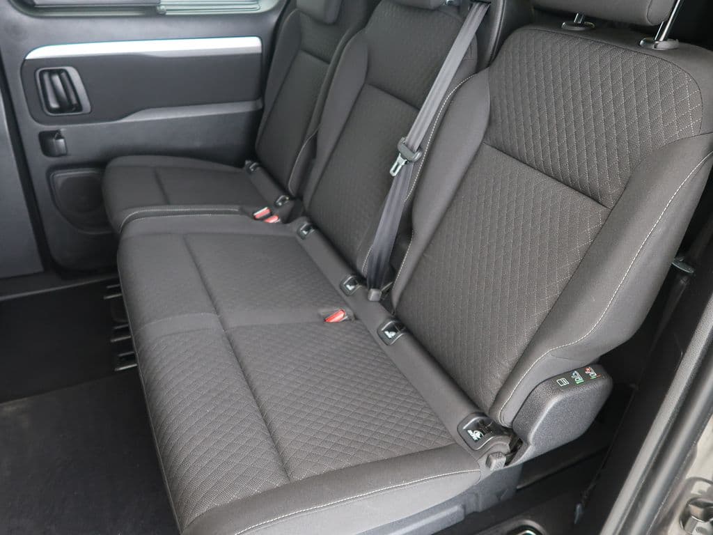 2021 Opel Zafira - 10