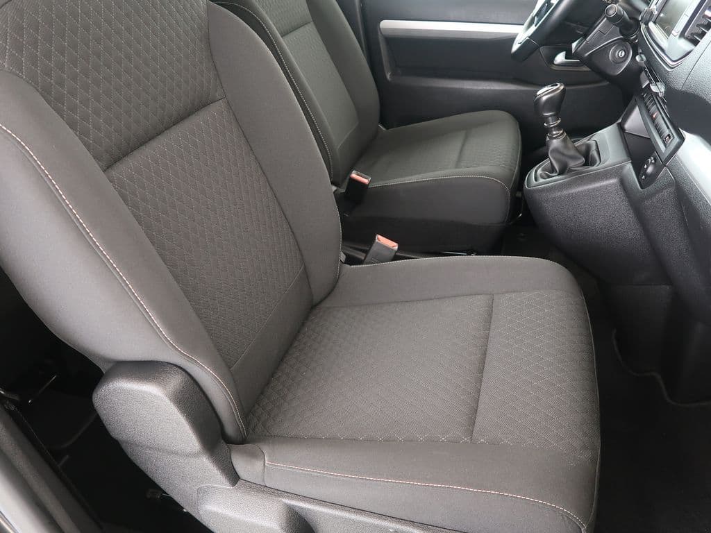 2021 Opel Zafira - 15