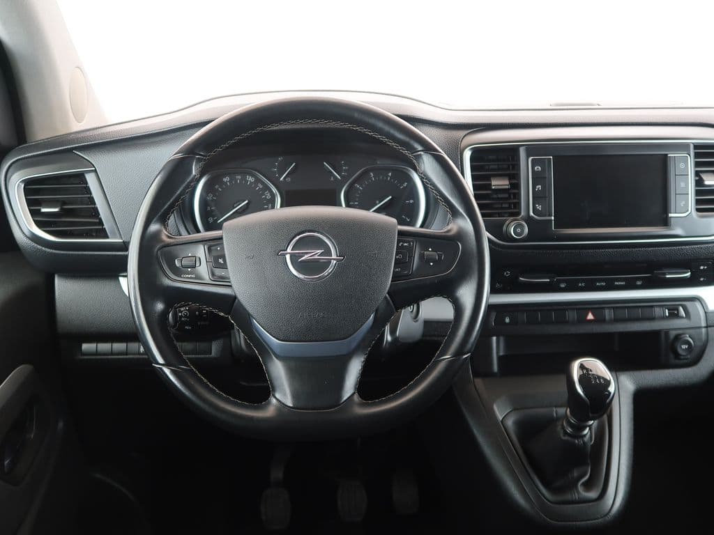 2021 Opel Zafira - 17