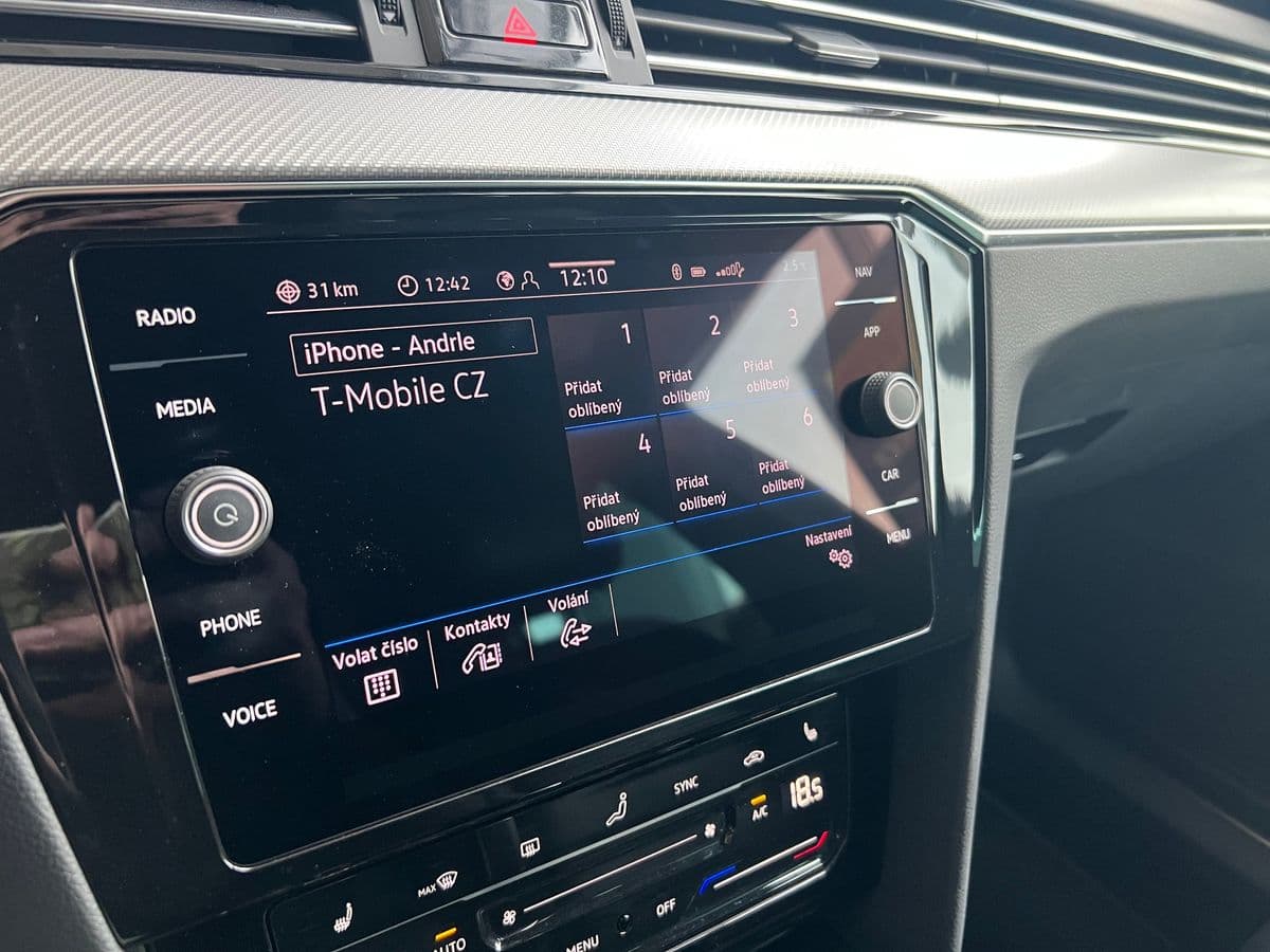 2022 Volkswagen Passat - 12