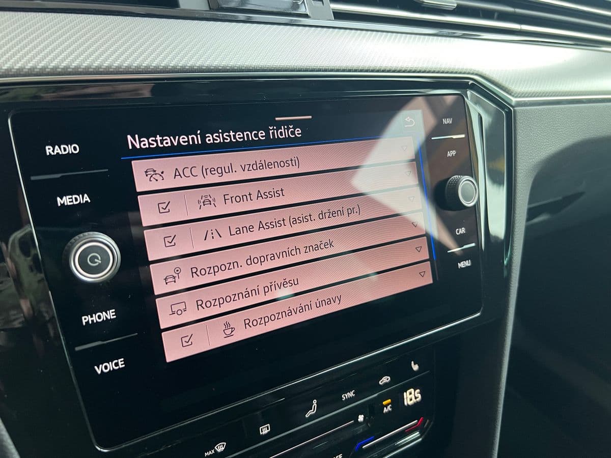 2022 Volkswagen Passat - 14