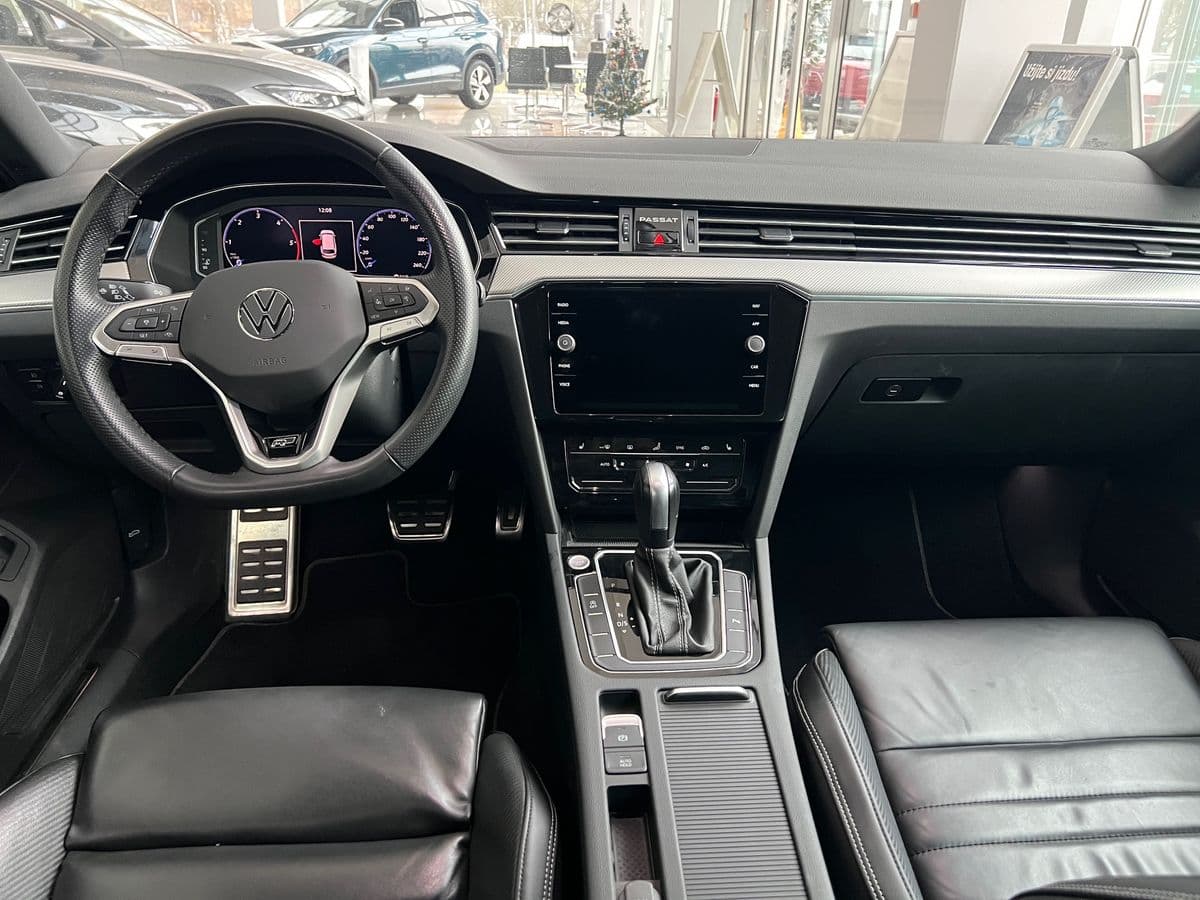 2022 Volkswagen Passat - 19