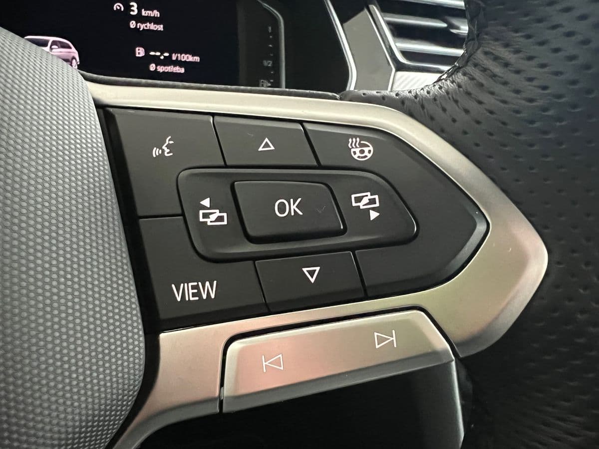 2022 Volkswagen Passat - 7