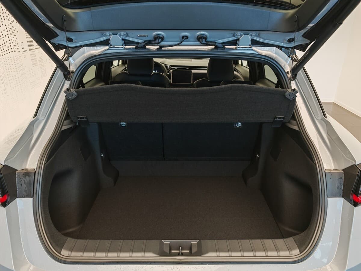 2025 Lexus Ostatní - 11