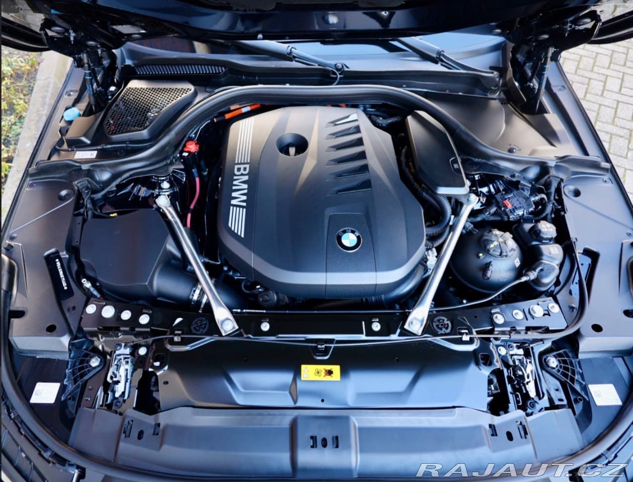 2025 BMW 5-Series - 14