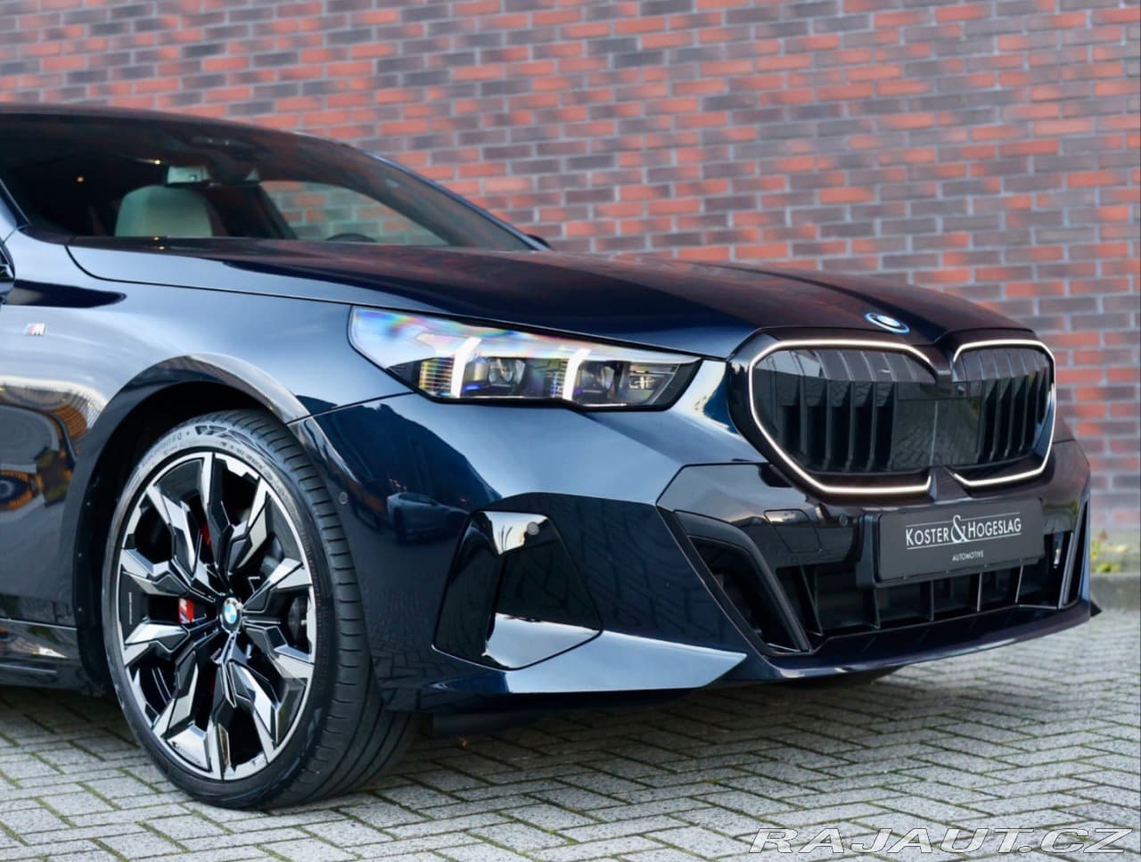 2025 BMW 5-Series - 17