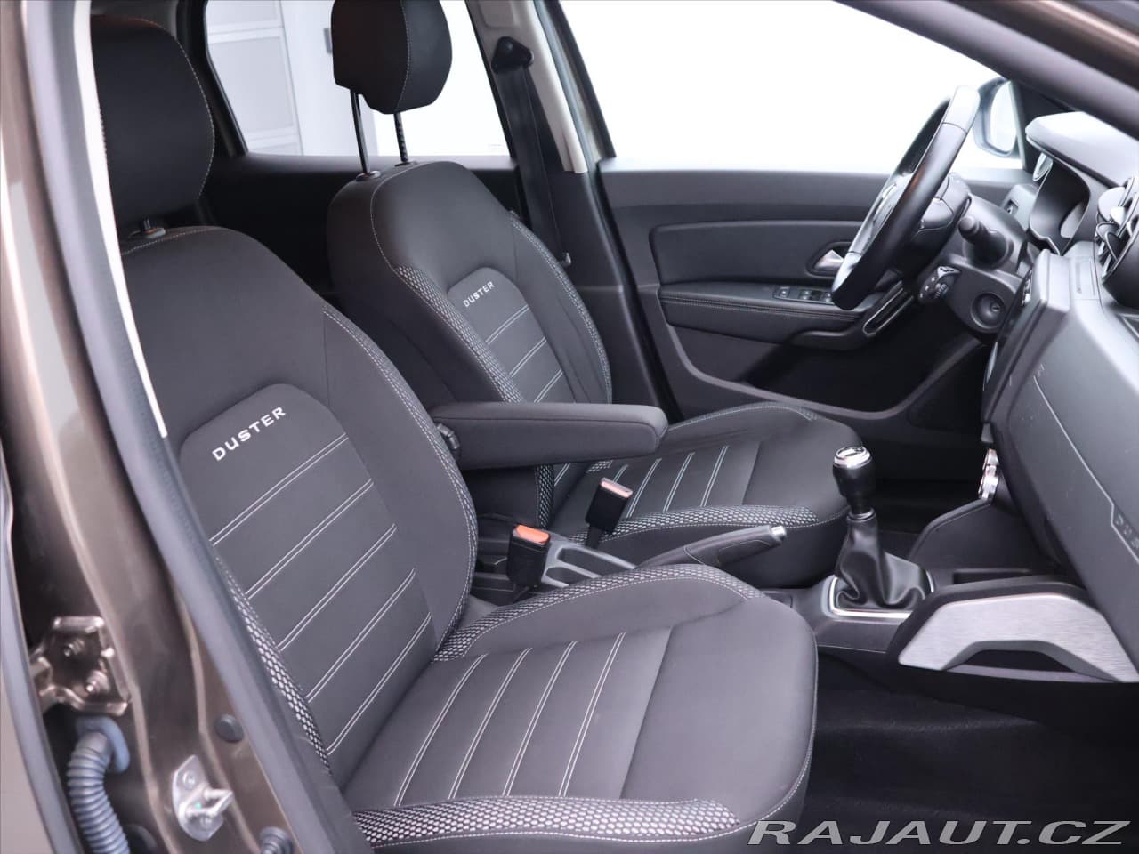 2020 Dacia Duster - 11