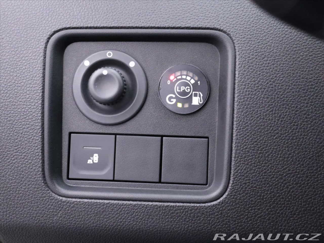 2020 Dacia Duster - 14