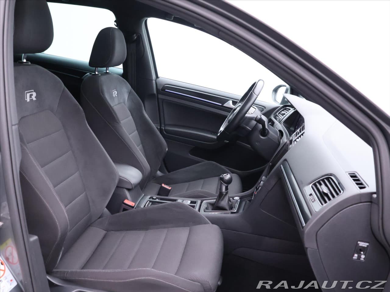 2017 Volkswagen GOLF - 11