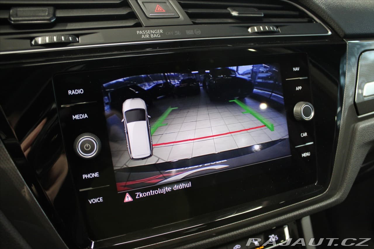 2018 Volkswagen Touran - 15