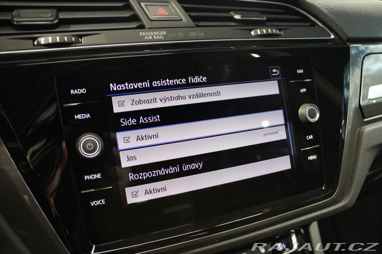 2018 Volkswagen Touran - 17