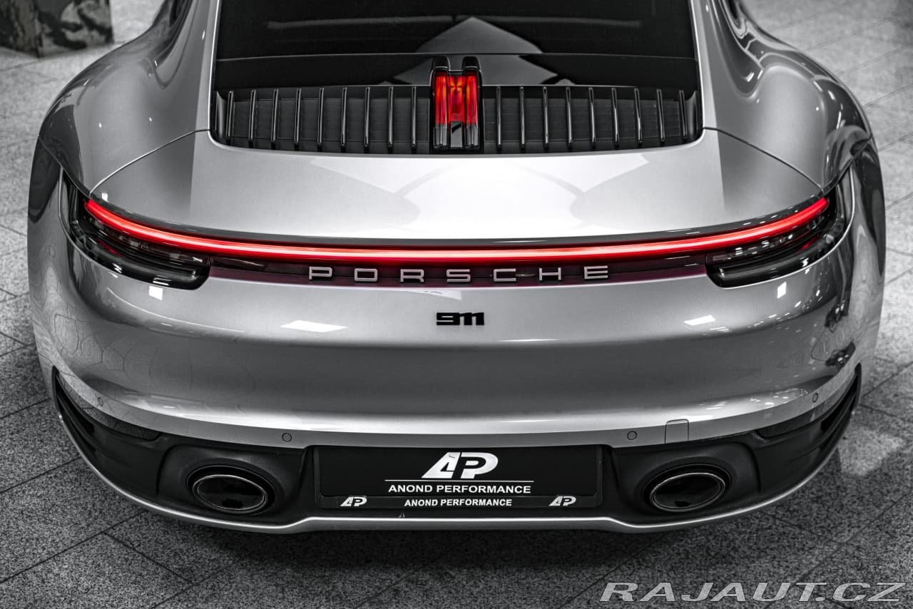 2021 Porsche 911 - 8
