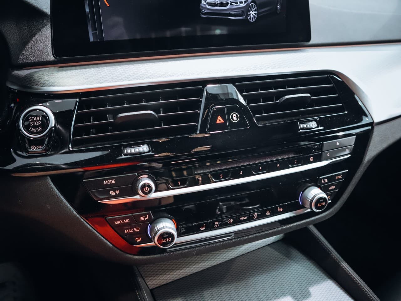 2019 BMW 5-Series - 11