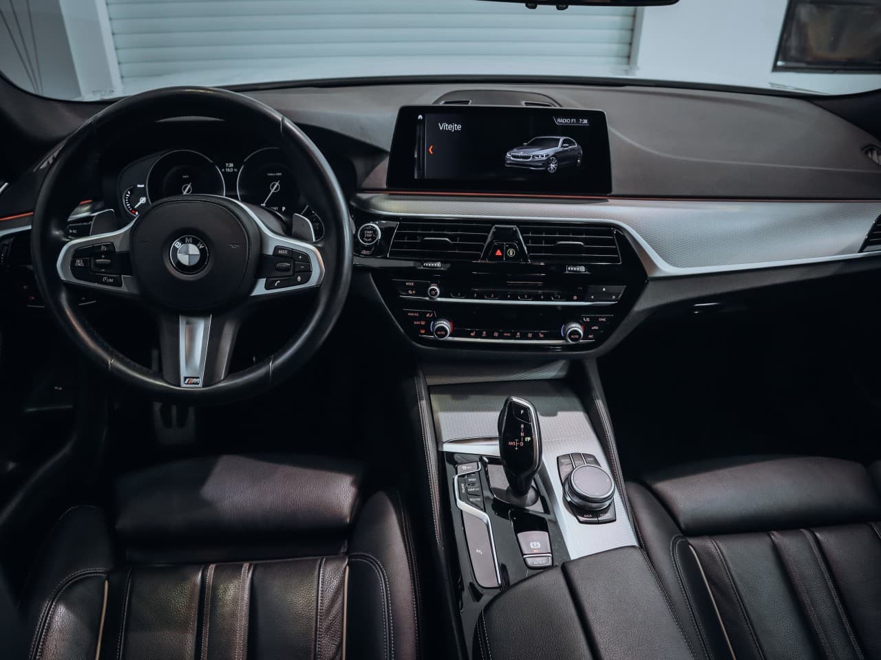 2019 BMW 5-Series - 15