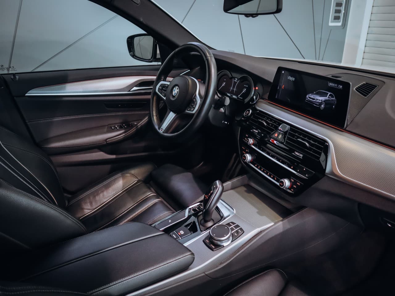 2019 BMW 5-Series - 16