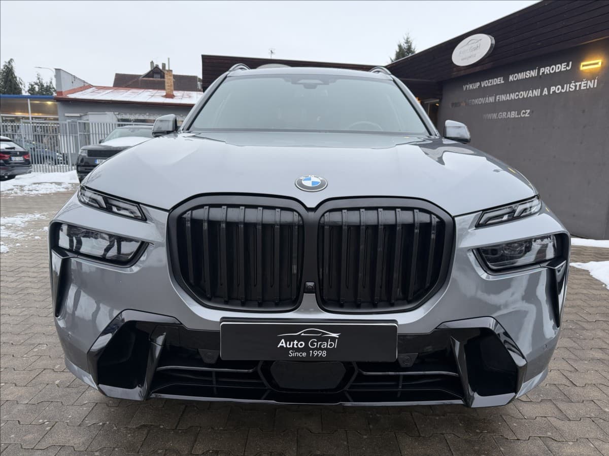 2023 BMW X7 - 2
