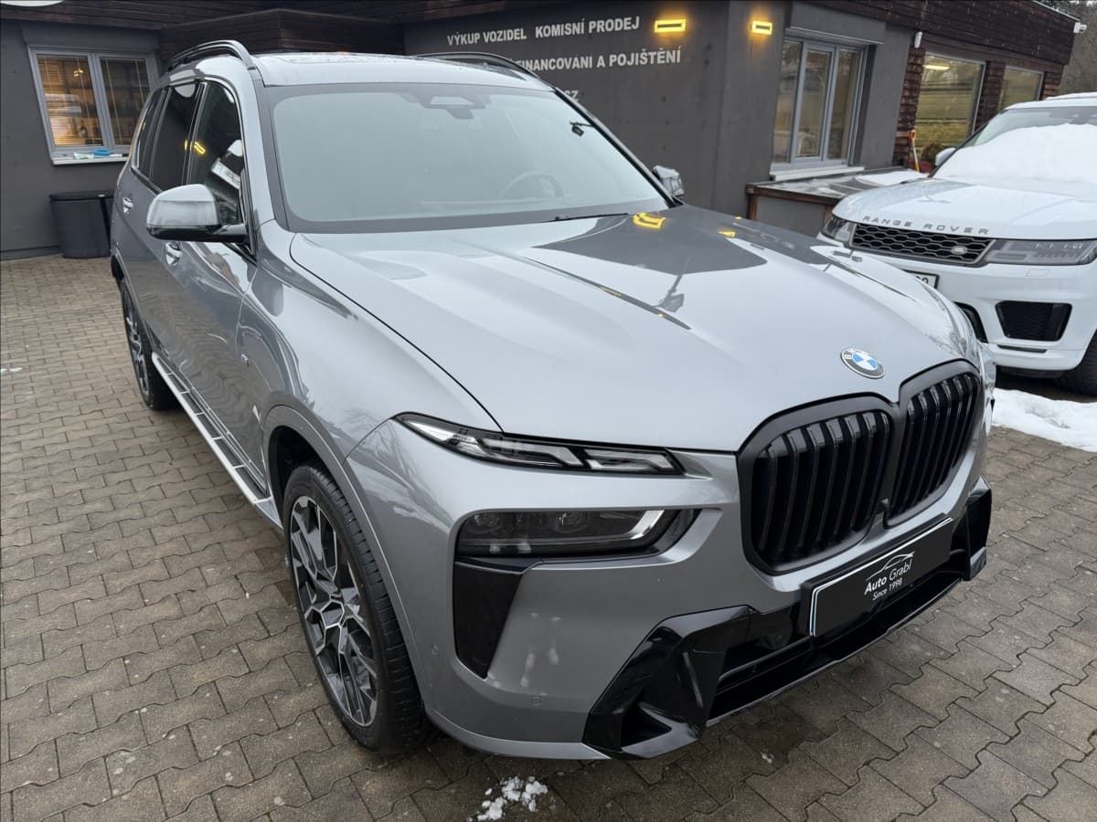 2023 BMW X7 - 3