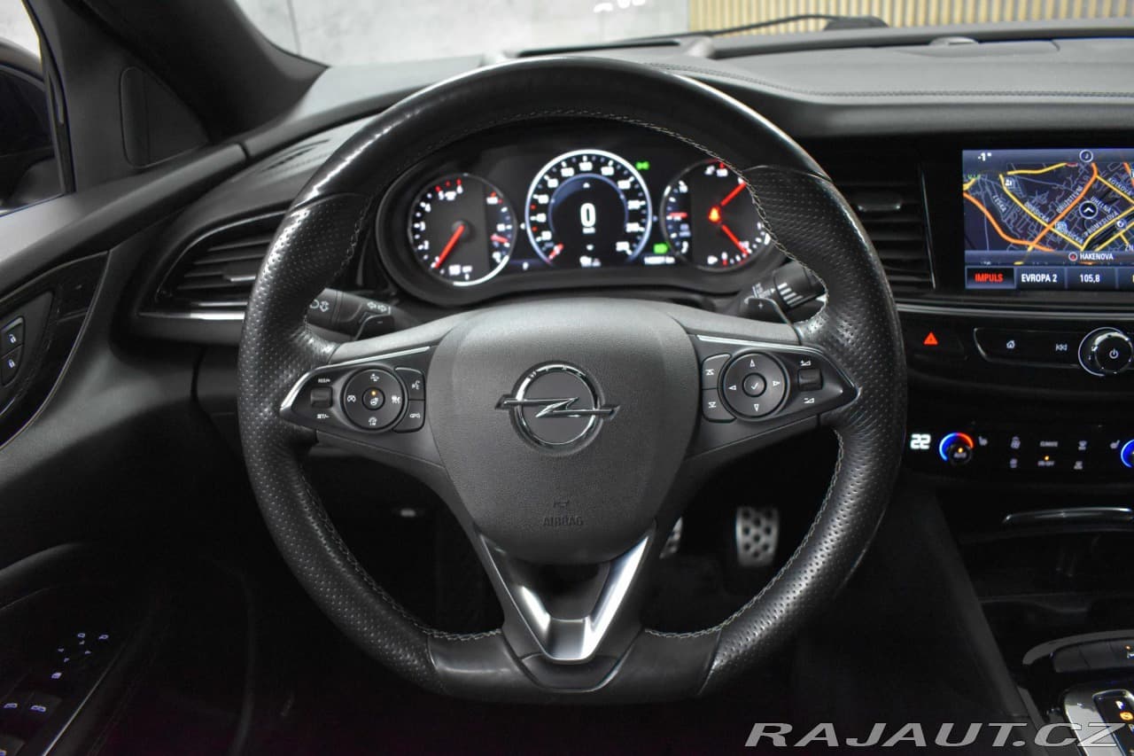 2017 Opel Insignia - 18