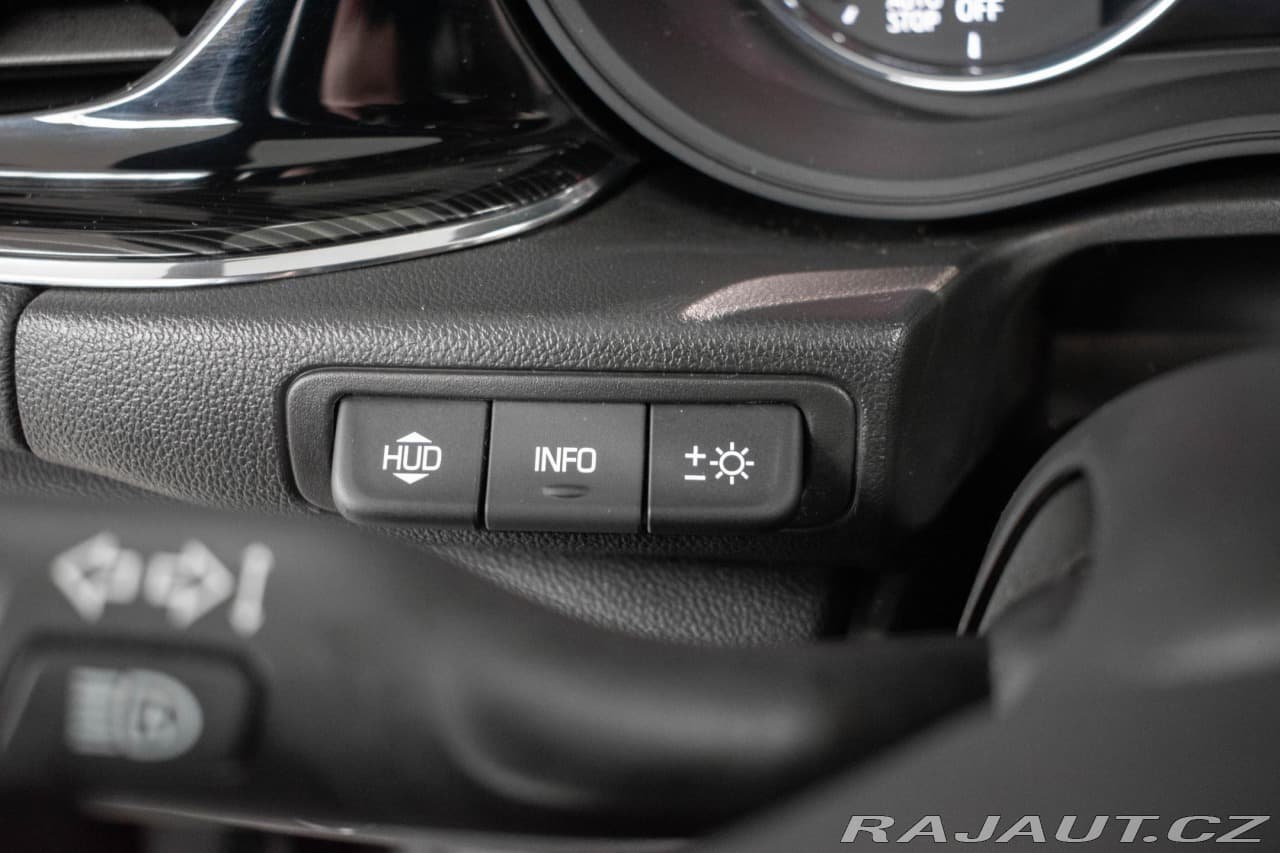 2017 Opel Insignia - 19