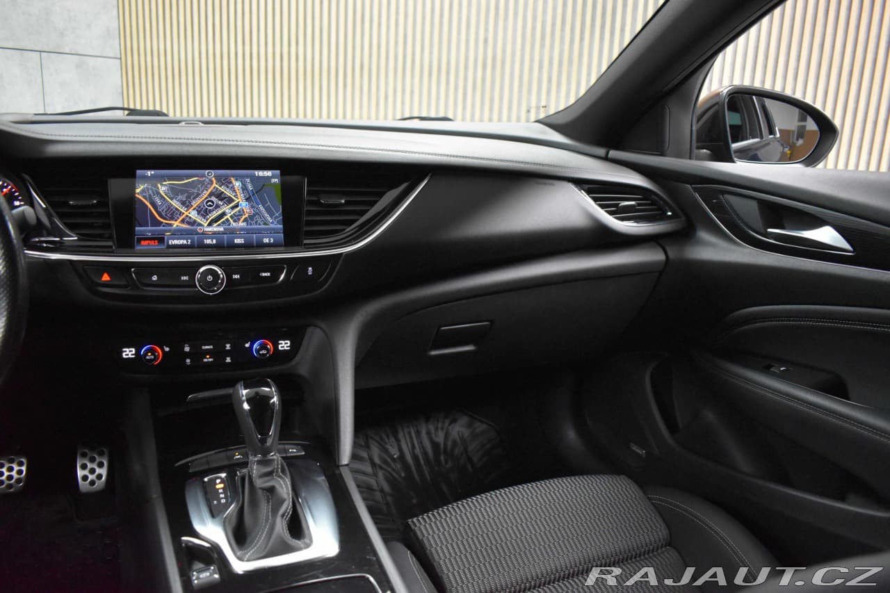 2017 Opel Insignia - 9