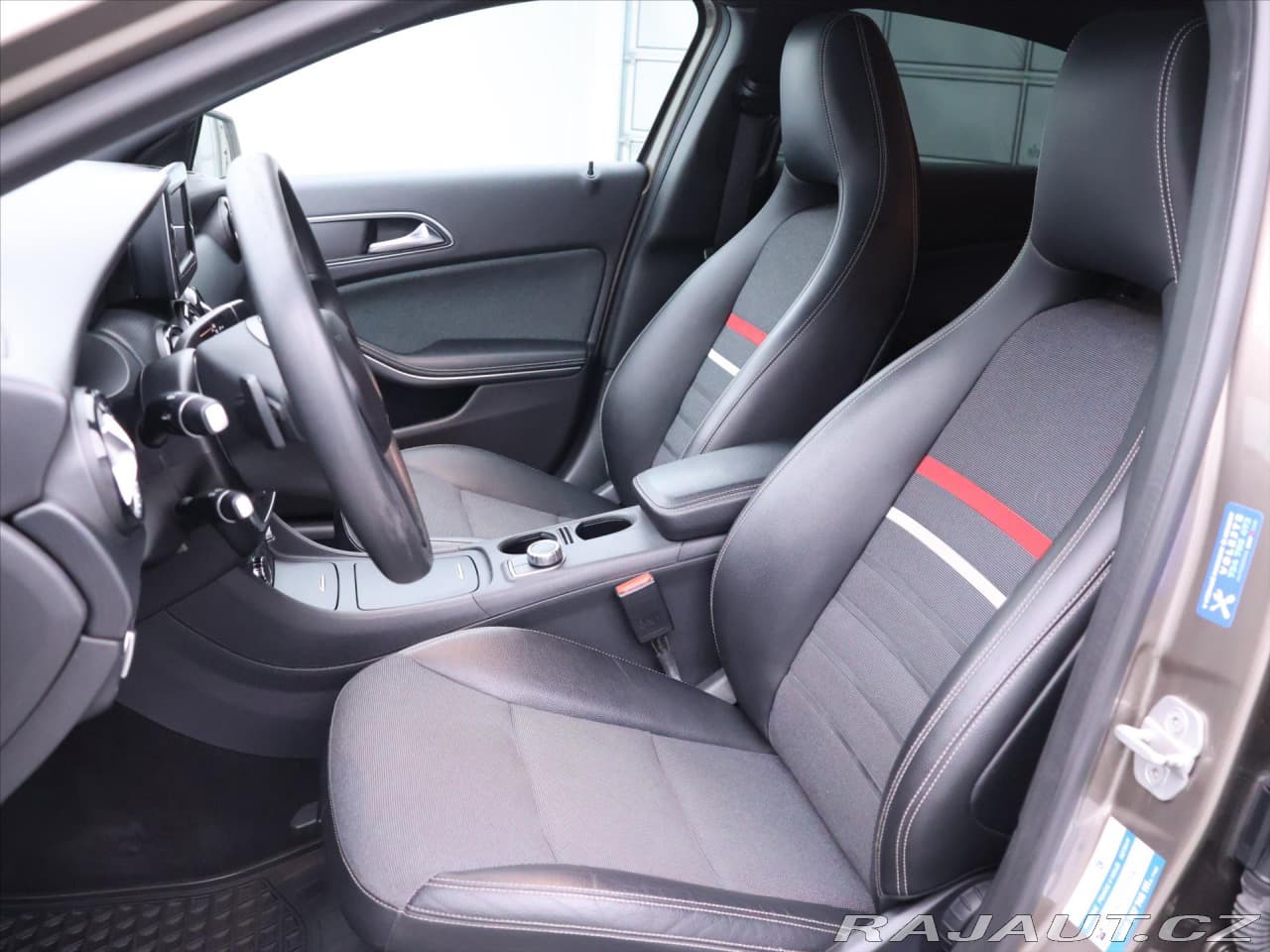 2013 Mercedes-Benz A-CLASS - 10