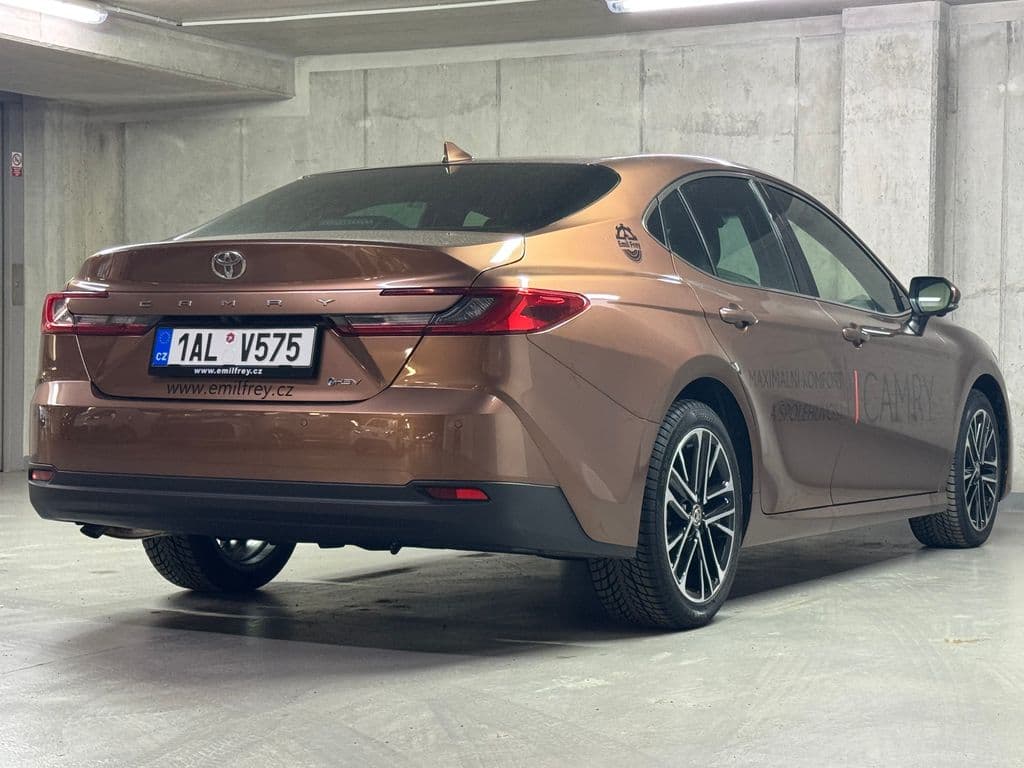 2025 Toyota Camry - 5