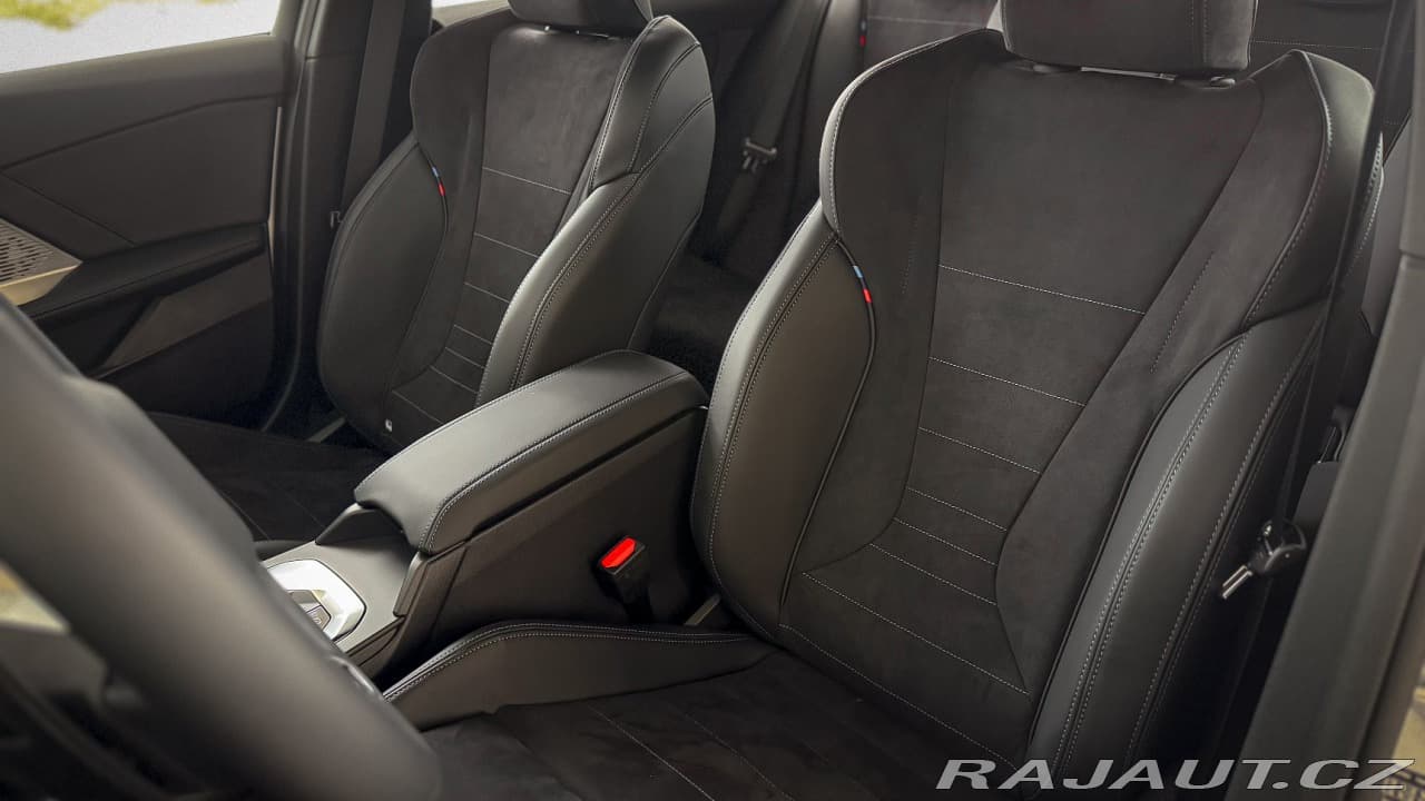 2025 BMW 1-Series - 17