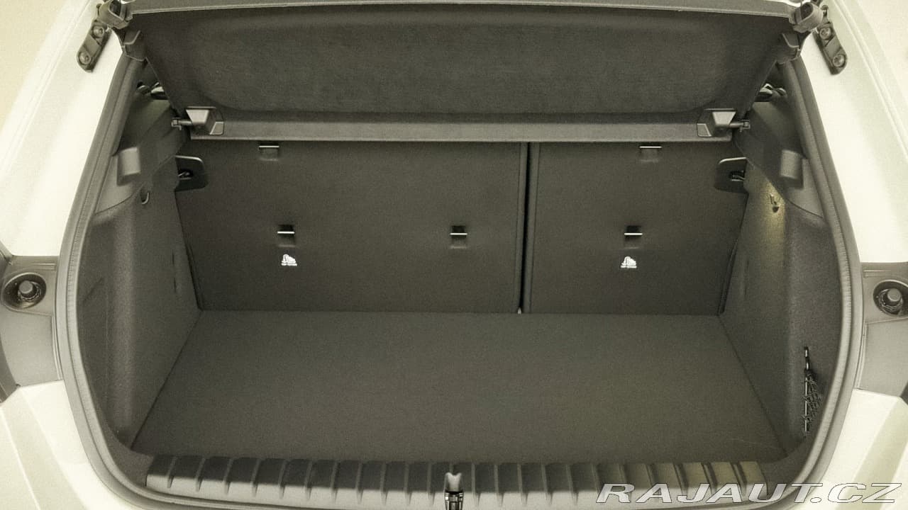 2025 BMW 1-Series - 20