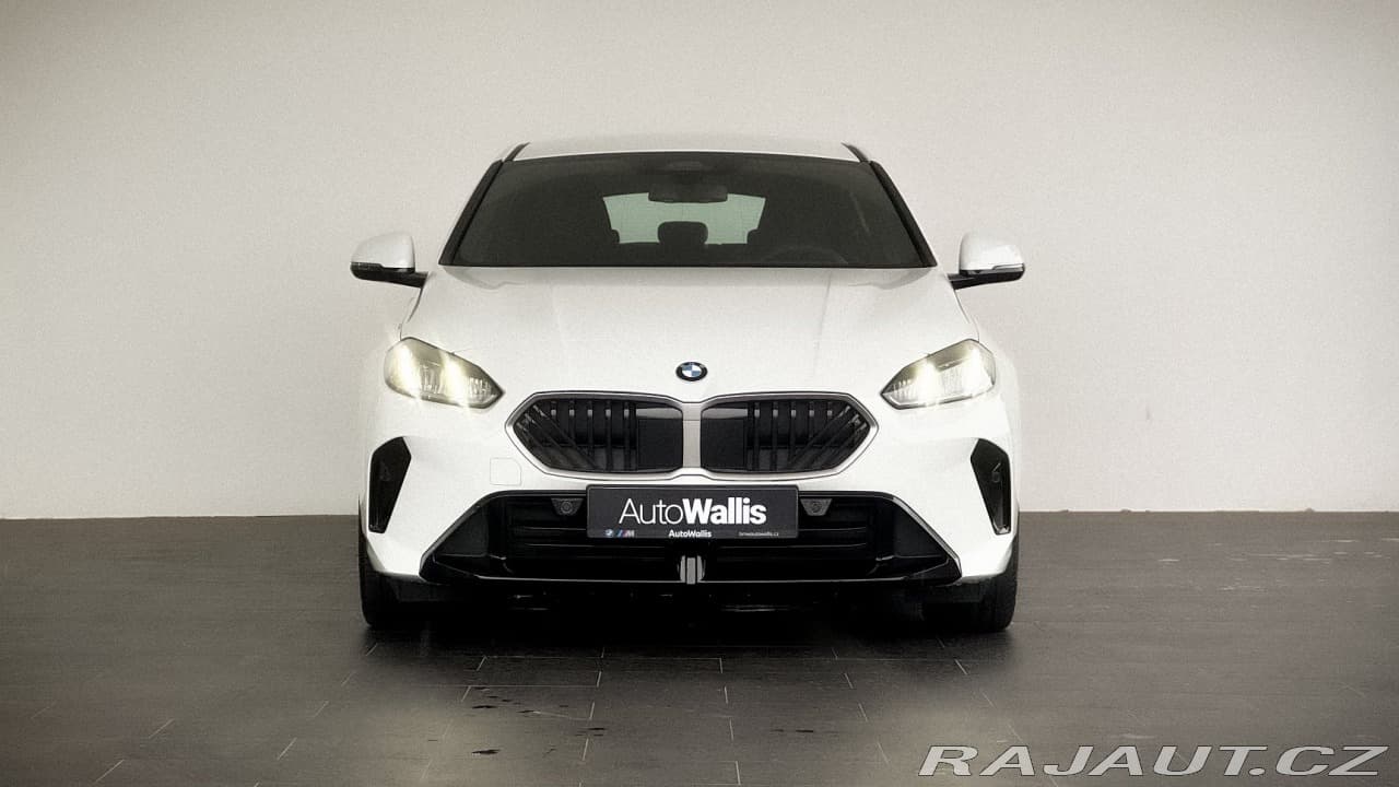 2025 BMW 1-Series - 8