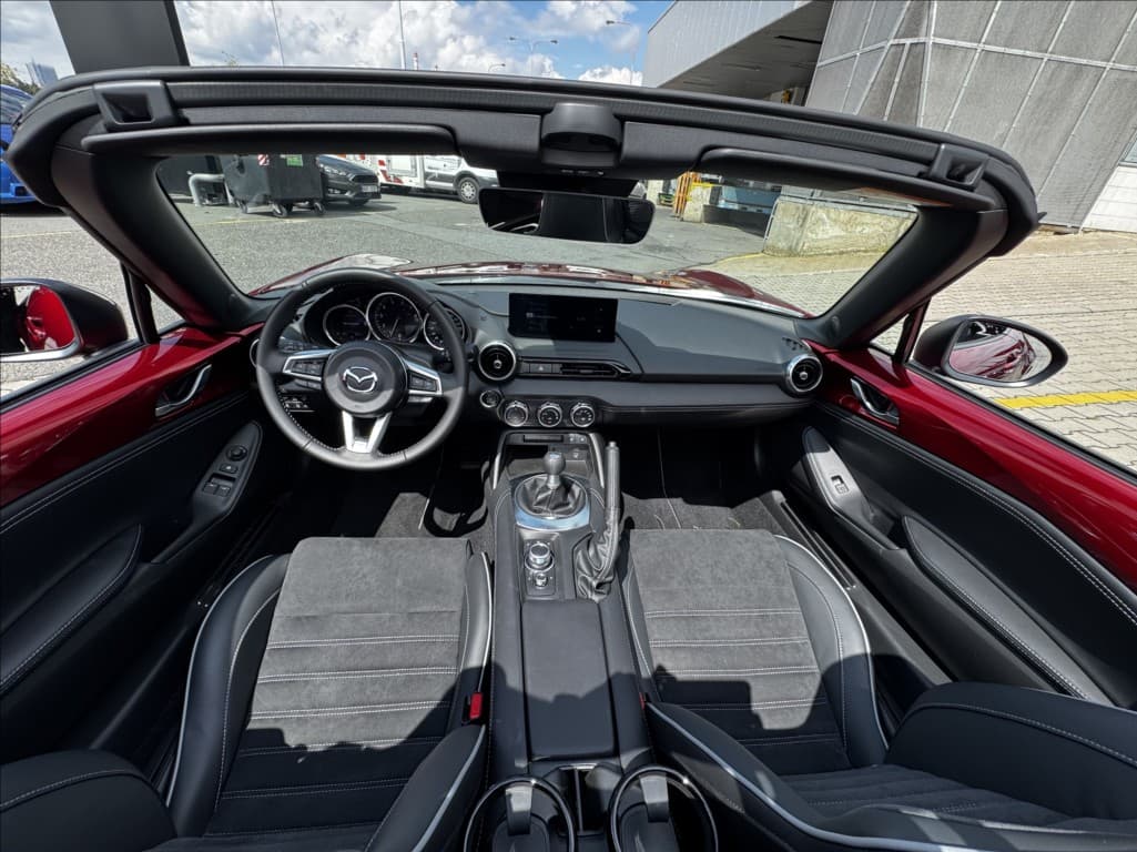 2025 Mazda Mx-5 - 10