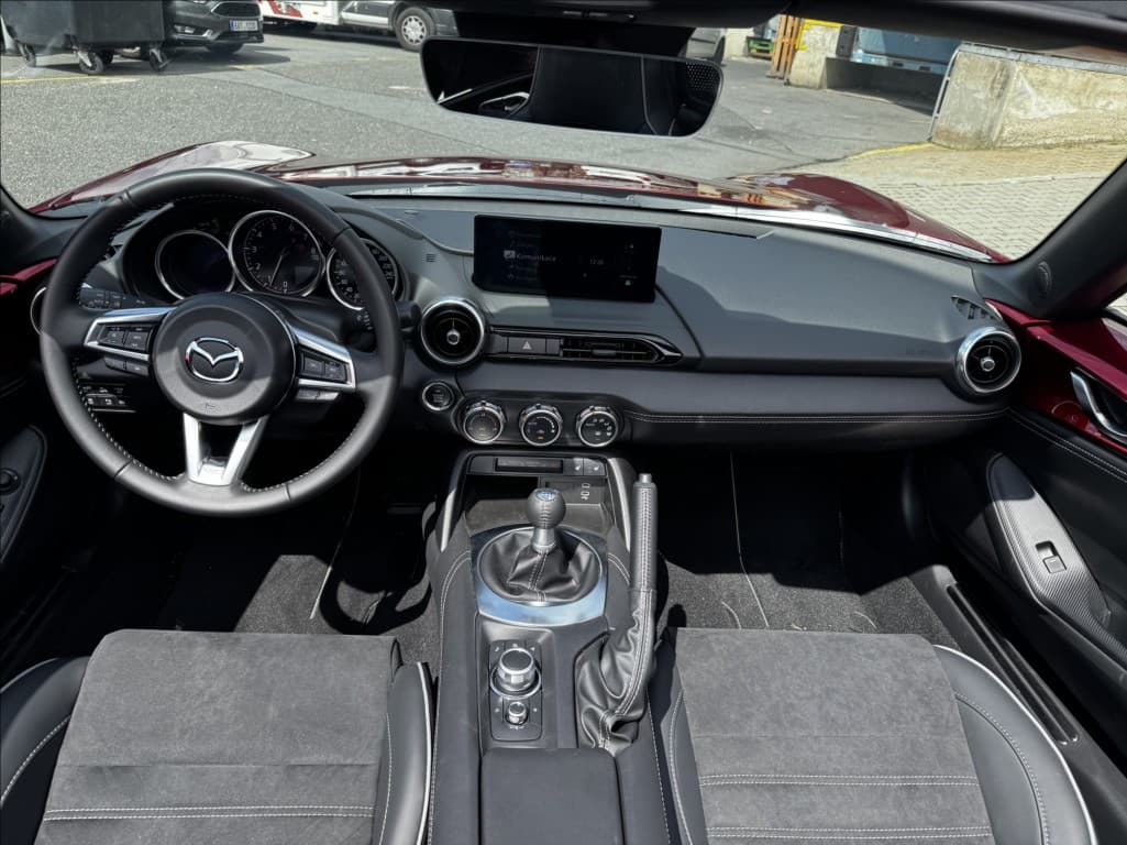 2025 Mazda Mx-5 - 11