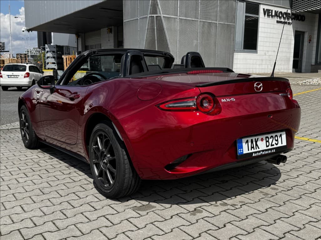 2025 Mazda Mx-5 - 8