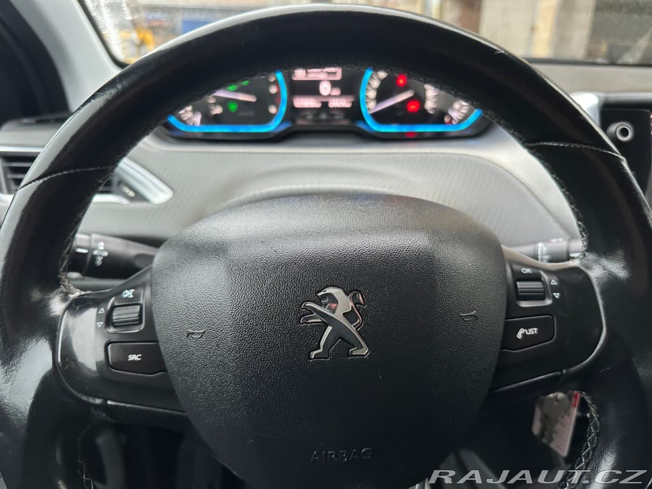 2017 Peugeot 2008 - 18