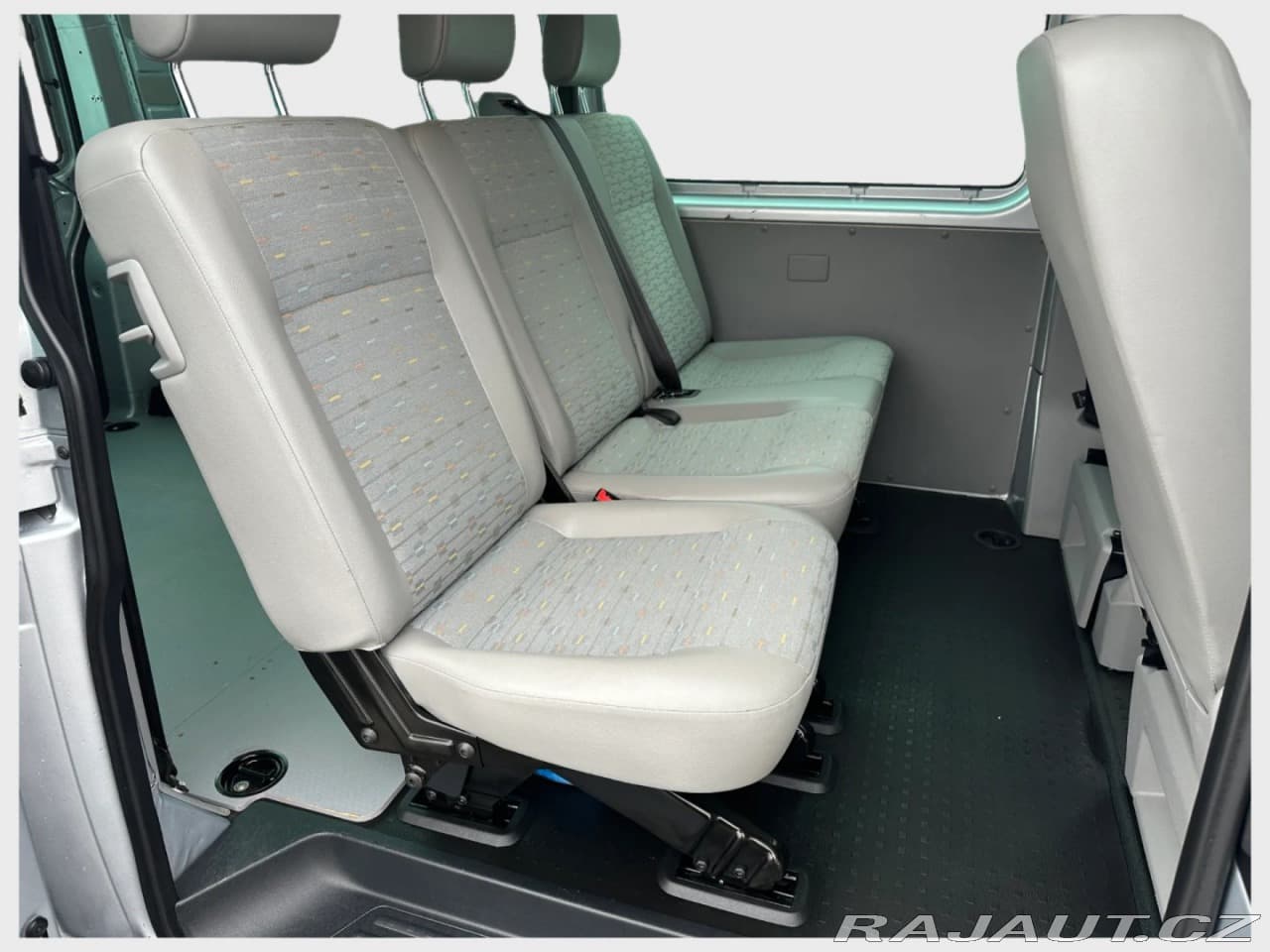 2002 Volkswagen Transporter - 10