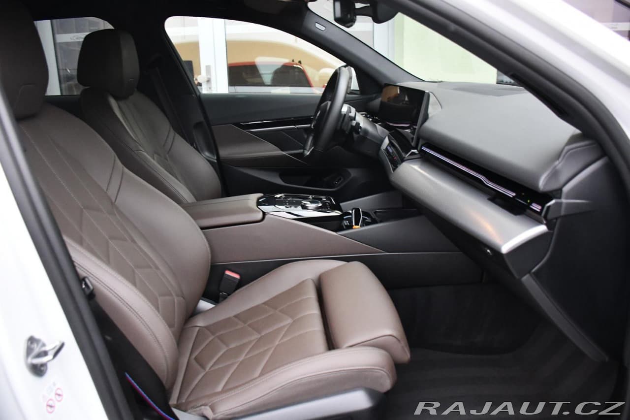 2024 BMW 5-Series - 17