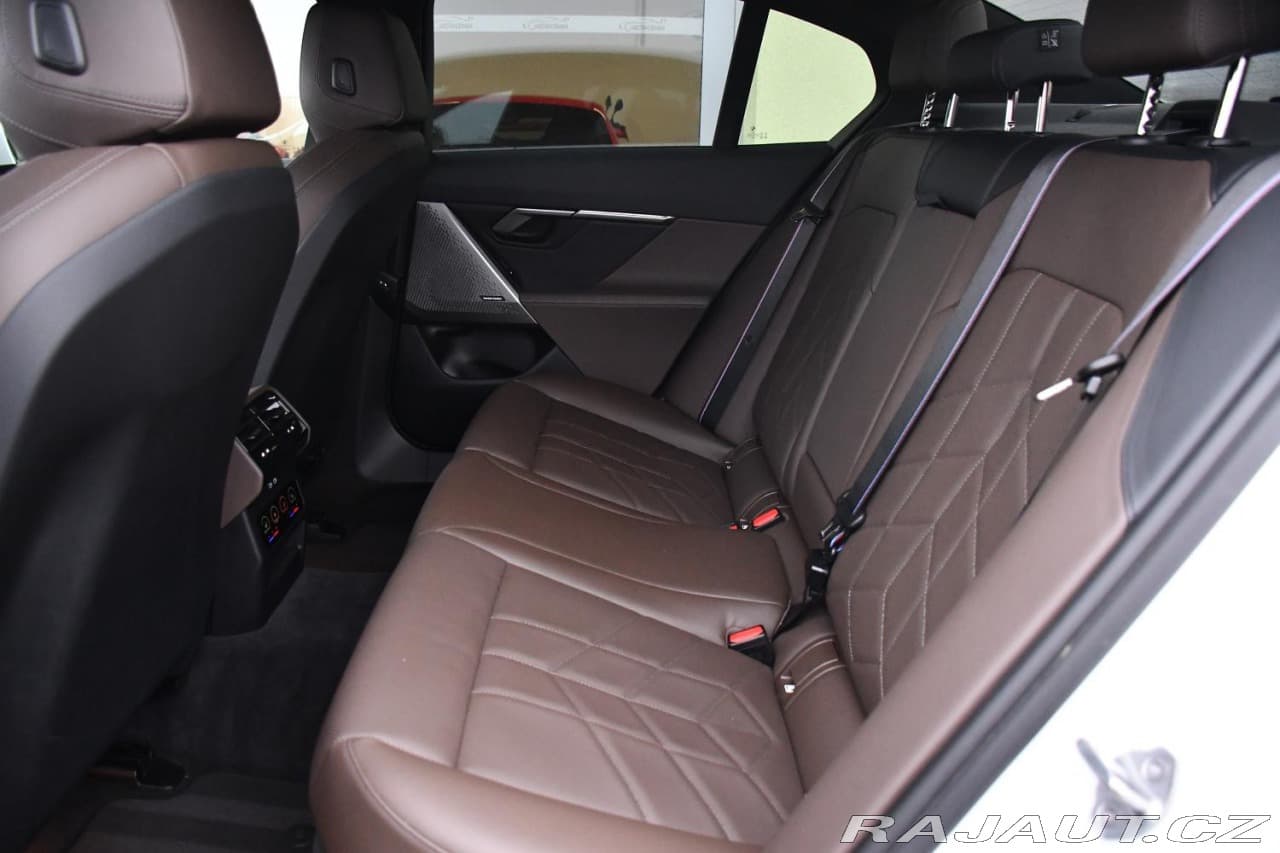 2024 BMW 5-Series - 19