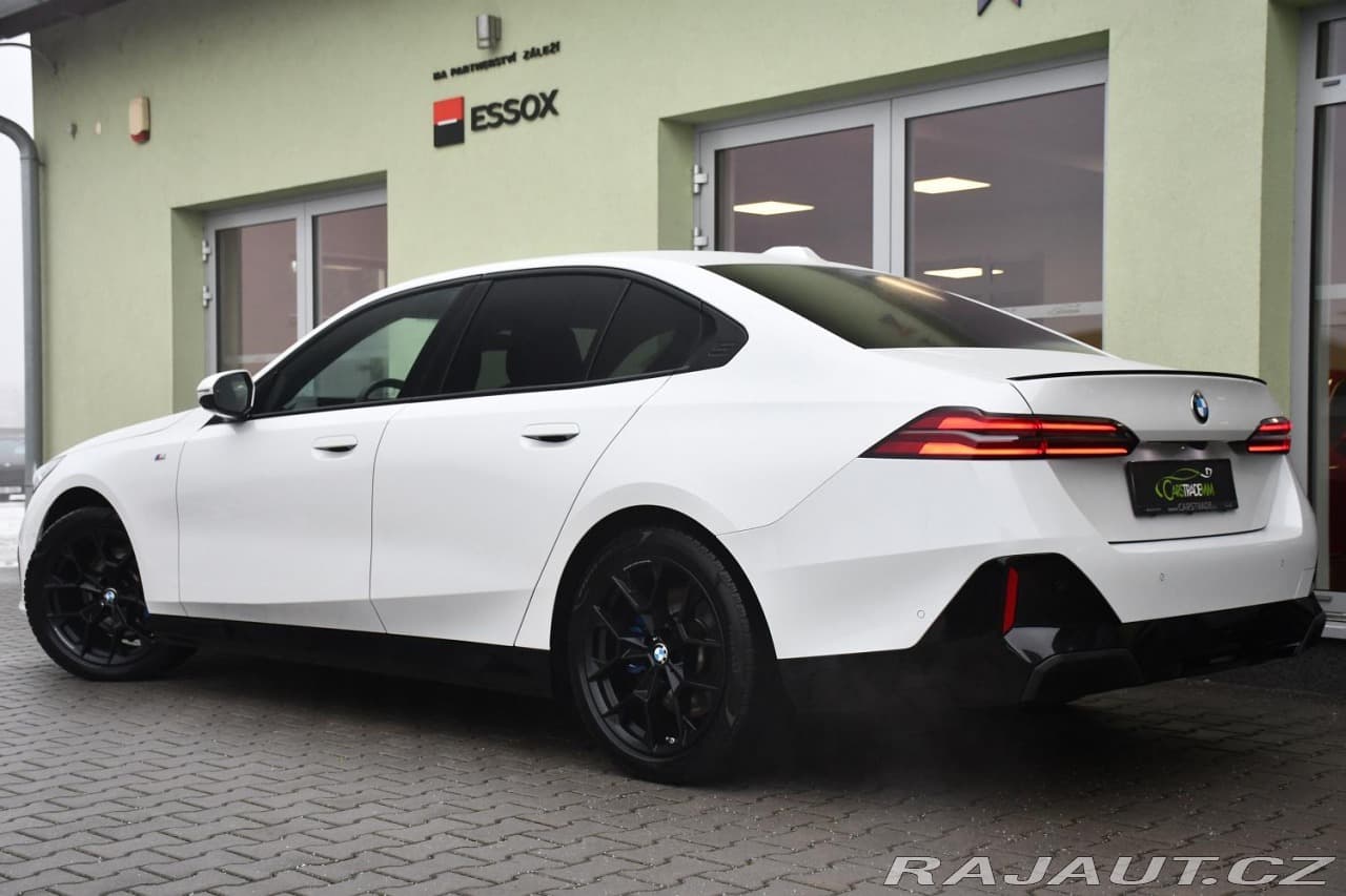 2024 BMW 5-Series - 3