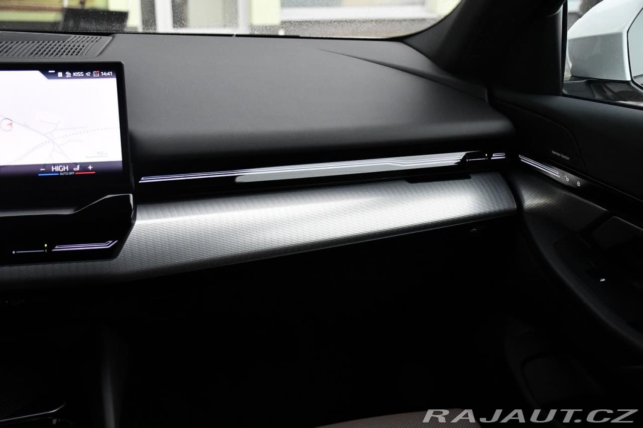 2024 BMW 5-Series - 8