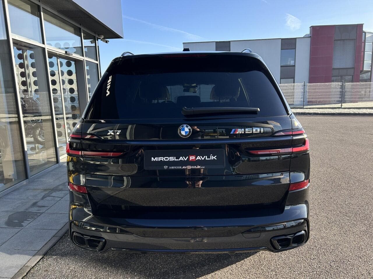 2025 BMW X7 - 6