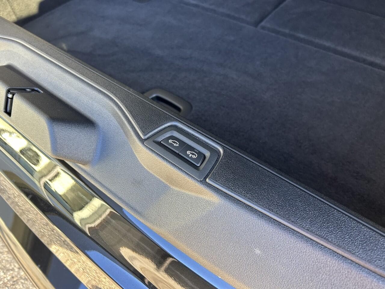 2025 BMW X7 - 8