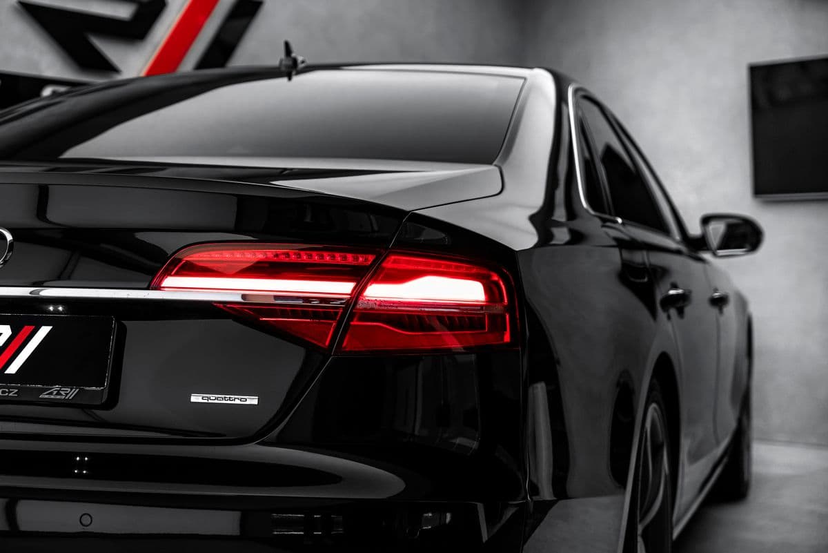 2015 Audi A8 - 10
