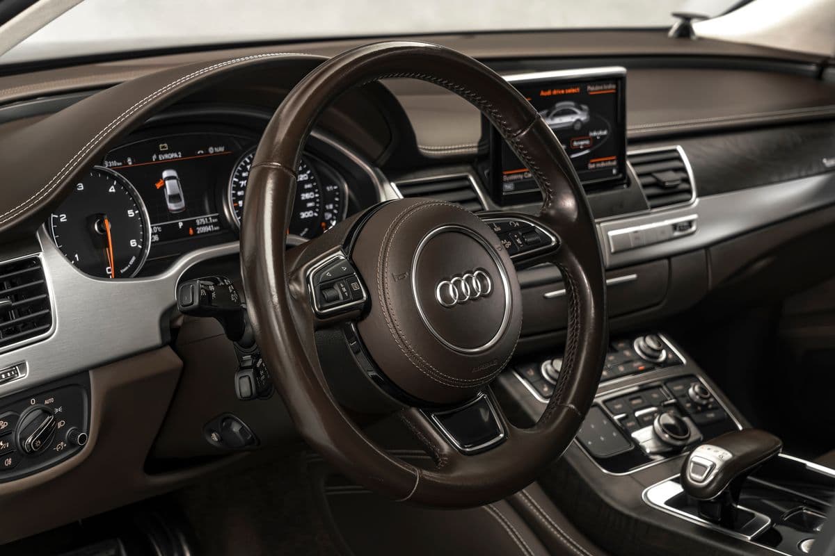 2015 Audi A8 - 15