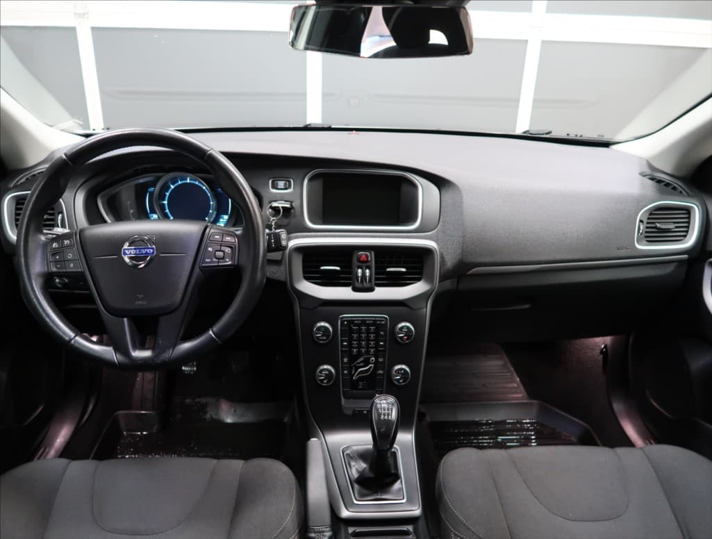 2014 Volvo V40 - 12
