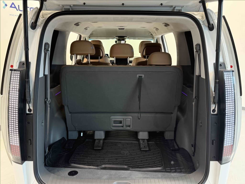 2021 Hyundai Staria - 12