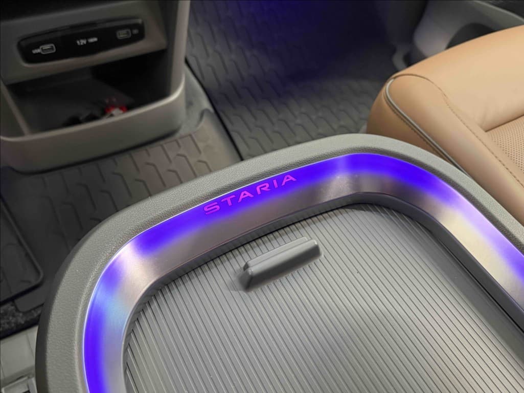 2021 Hyundai Staria - 14