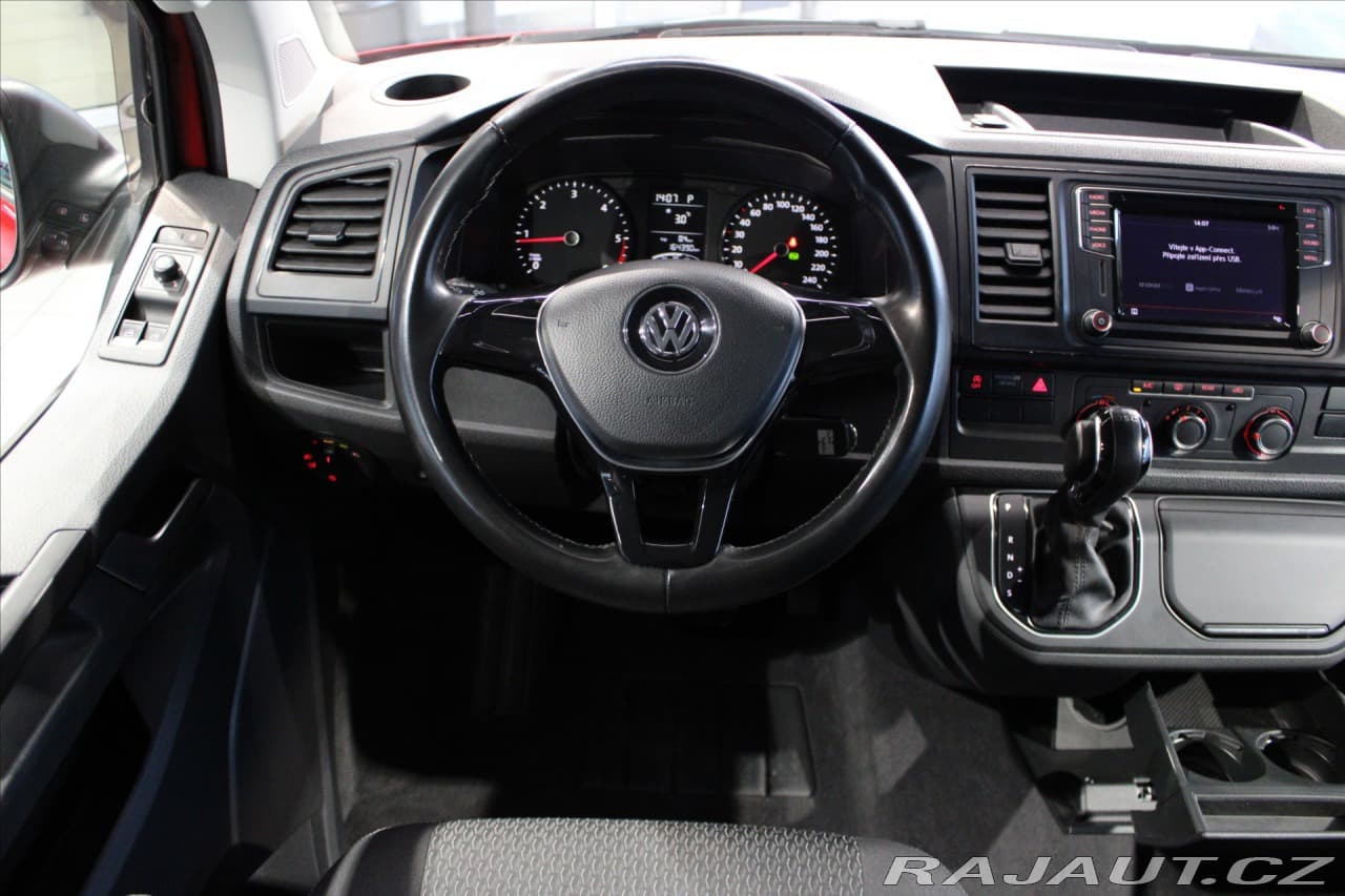 2018 Volkswagen Multivan - 11