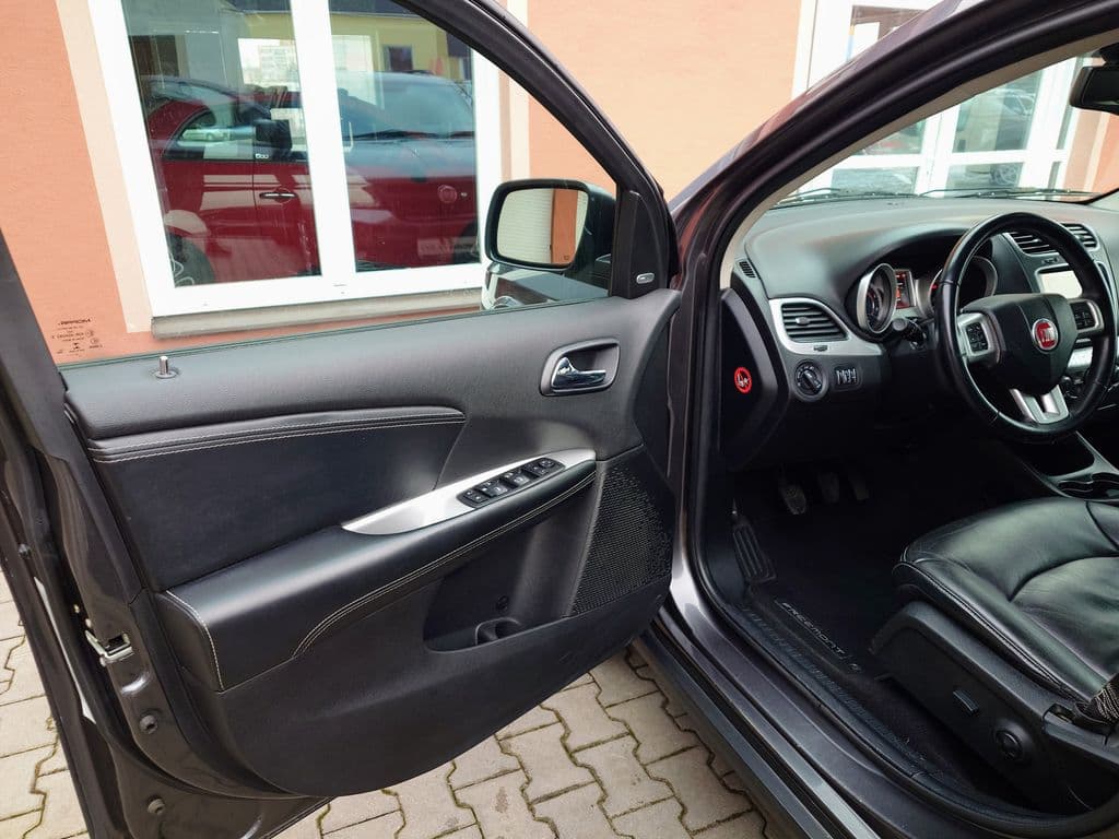 2014 Fiat Freemont - 11