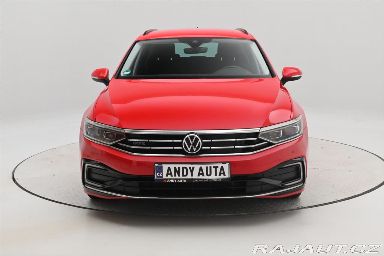 2021 Volkswagen Passat - 2