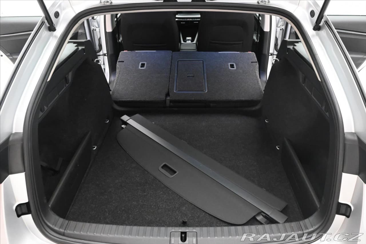 2023 Škoda Octavia - 11