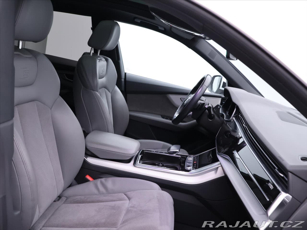 2020 Audi Q8 - 12